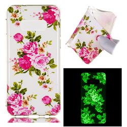Peony Noctilucent Soft TPU Back Cover for Samsung Galaxy S10e (5.8 inch)