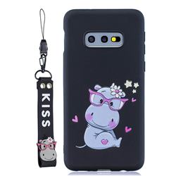 Black Flower Hippo Soft Kiss Candy Hand Strap Silicone Case for Samsung Galaxy S10e (5.8 inch)