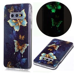 Golden Butterflies Noctilucent Soft TPU Back Cover for Samsung Galaxy S10e (5.8 inch)