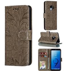 Intricate Embossing Lace Jasmine Flower Leather Wallet Case for Samsung Galaxy S9 - Gray