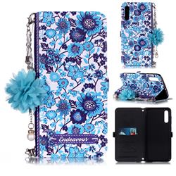 Blue-and-White Endeavour Florid Pearl Flower Pendant Metal Strap PU Leather Wallet Case for Samsung Galaxy A50